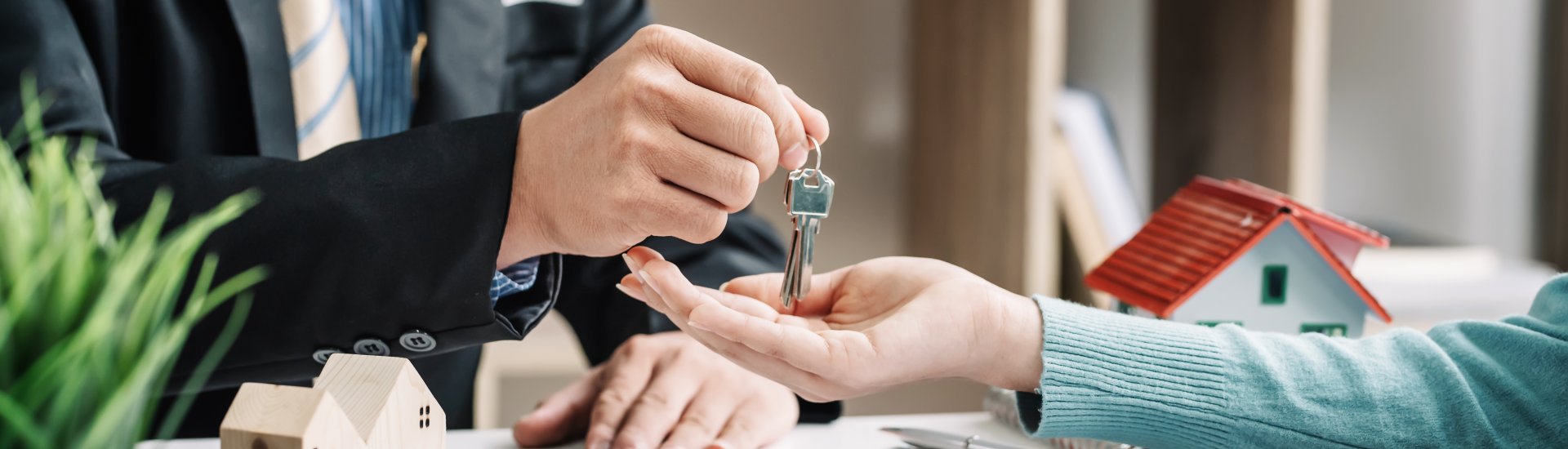 LoanHandsSlide Apply for a home auto or signature loan