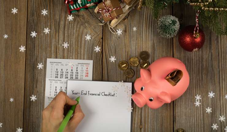 Smart Financial Tasks to Tackle Before 2026